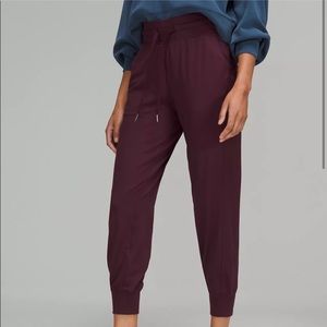 Lululemon high waisted sweatpants (Plum)